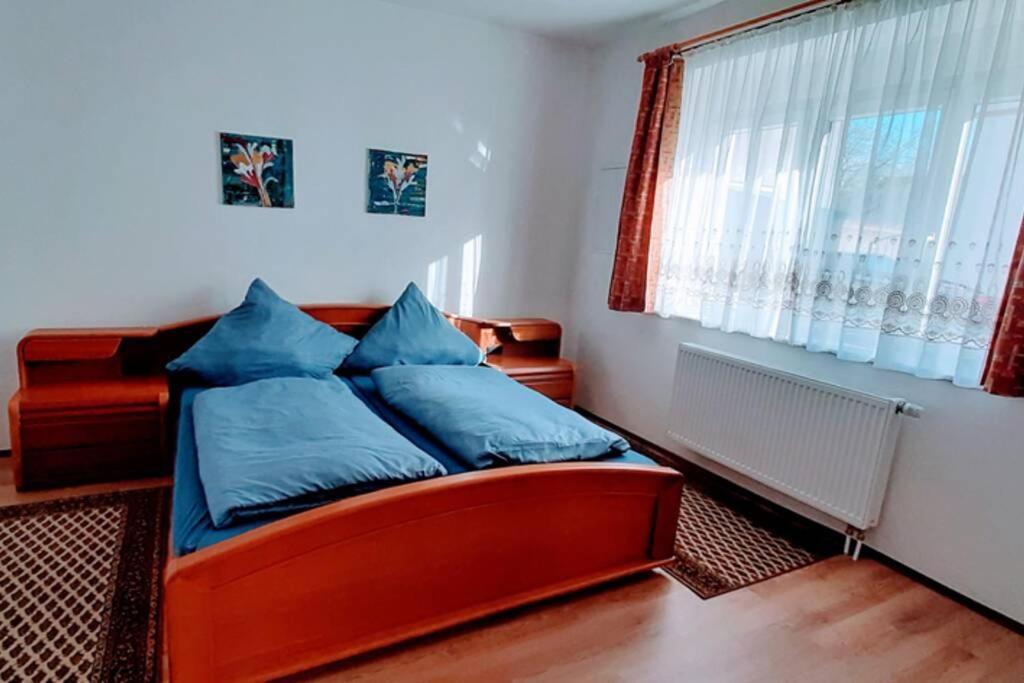 Ferienwohnung Rosen und Rosse Zweibrücken Exterior foto